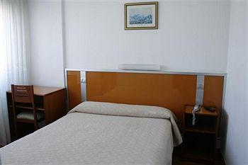 Hostal Liste Station La Corogne Extérieur photo