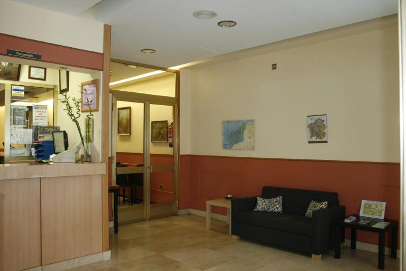 Hostal Liste Station La Corogne Extérieur photo