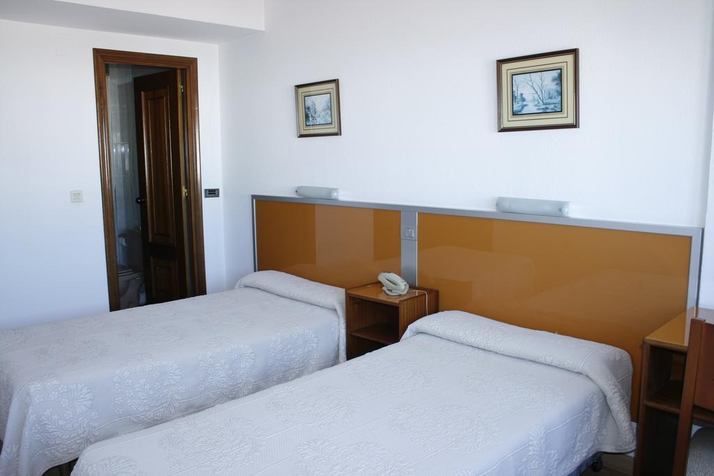 Hostal Liste Station La Corogne Chambre photo