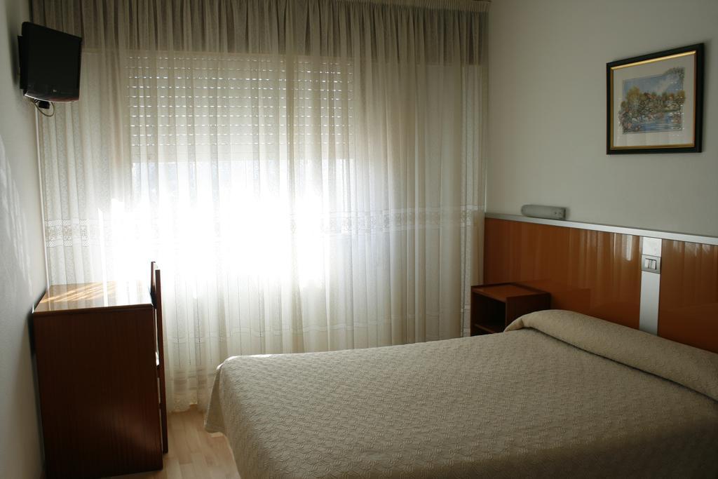 Hostal Liste Station La Corogne Chambre photo